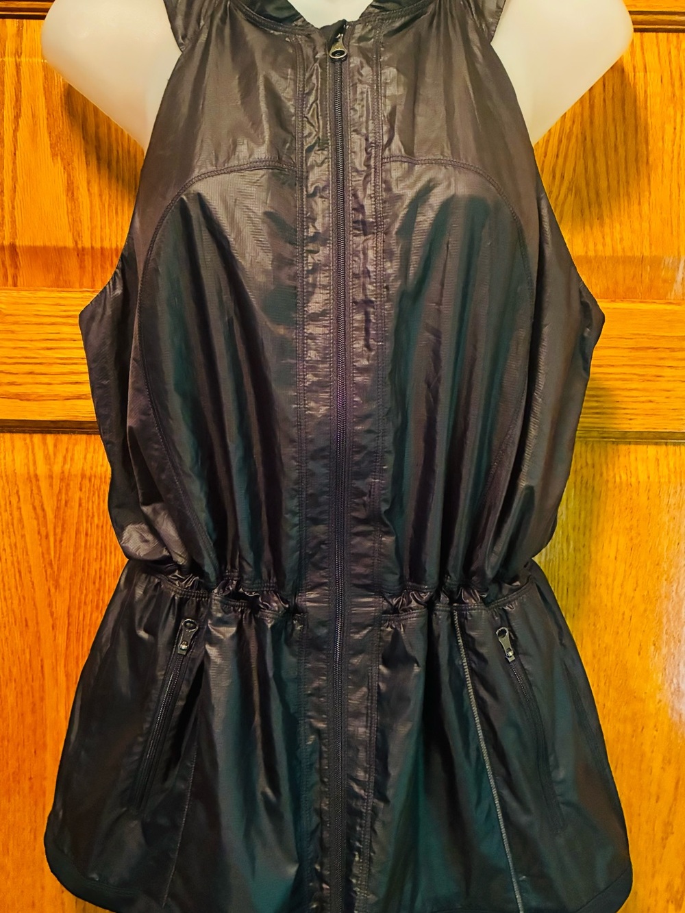 lululemon Run With The Sun Black Lightweight Zip-Front Vest